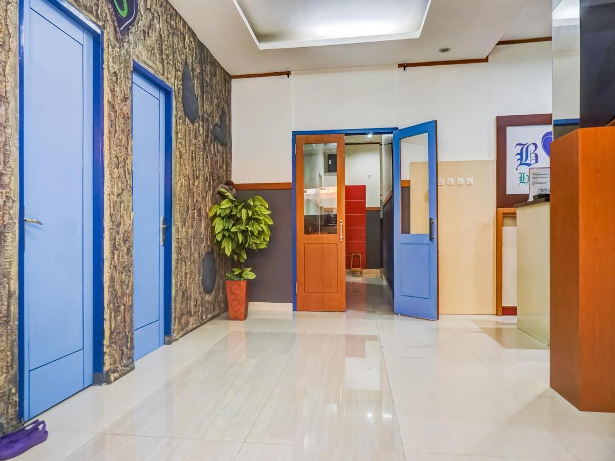 B Shaw Hotel Yakarta Exterior foto