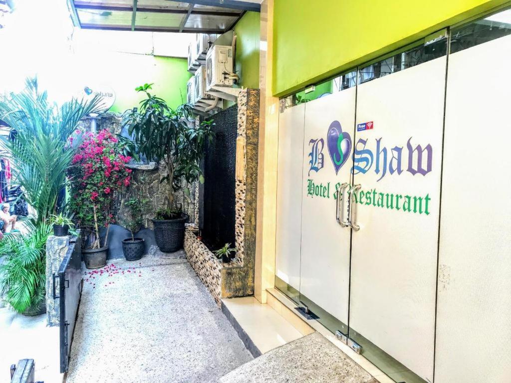 B Shaw Hotel Yakarta Exterior foto