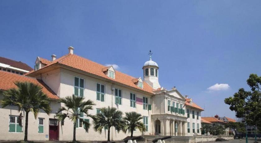 B Shaw Hotel Yakarta Exterior foto