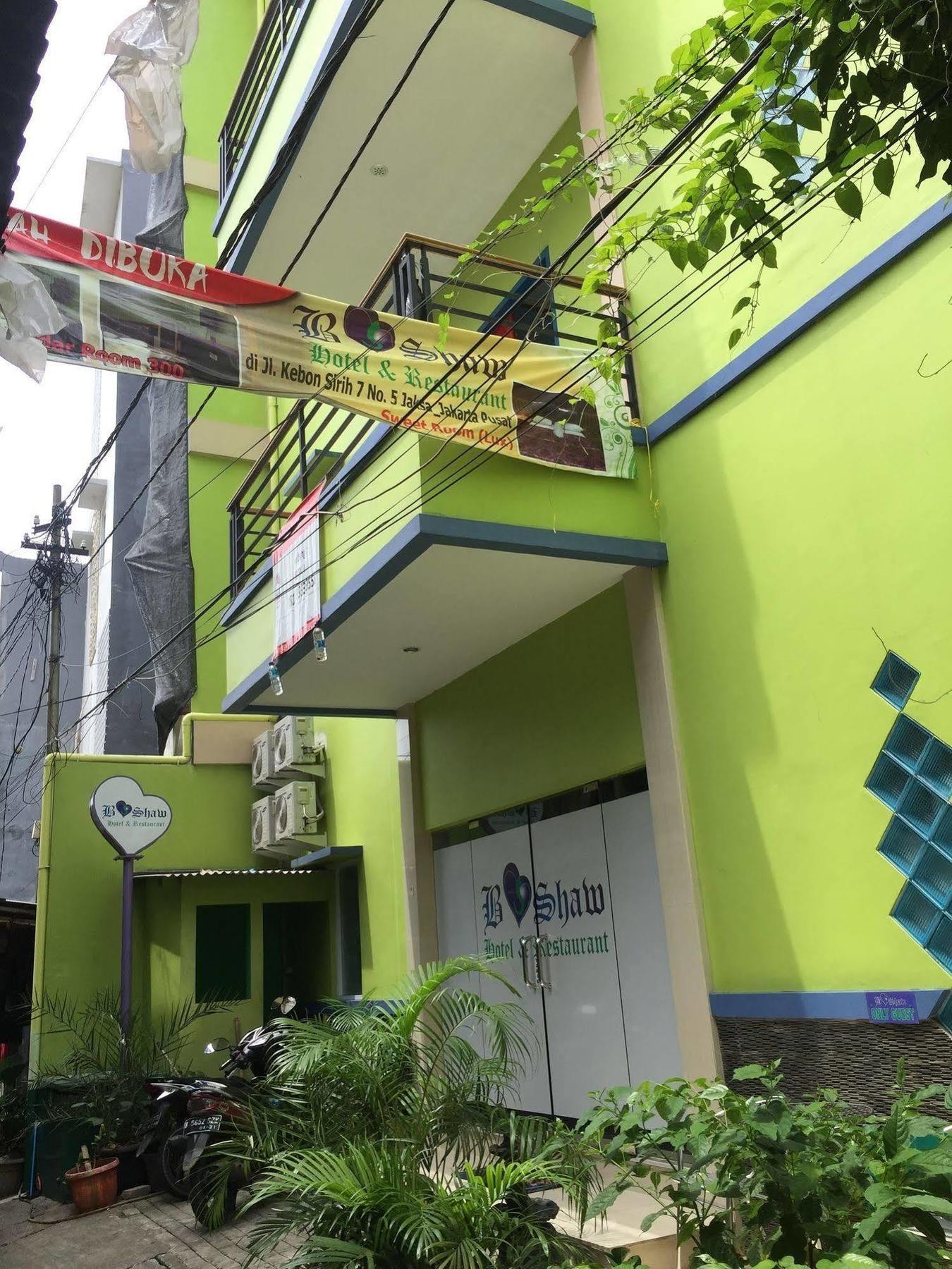 B Shaw Hotel Yakarta Exterior foto